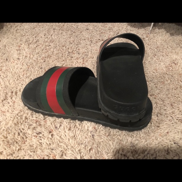 gucci slide sandals size 5